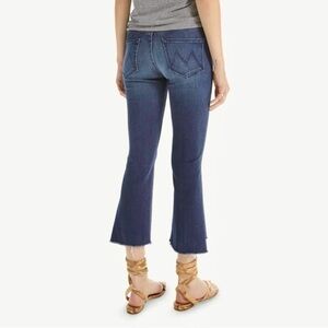Mother The Insider Crop Step Fray size 26 Sweet And Sassy
